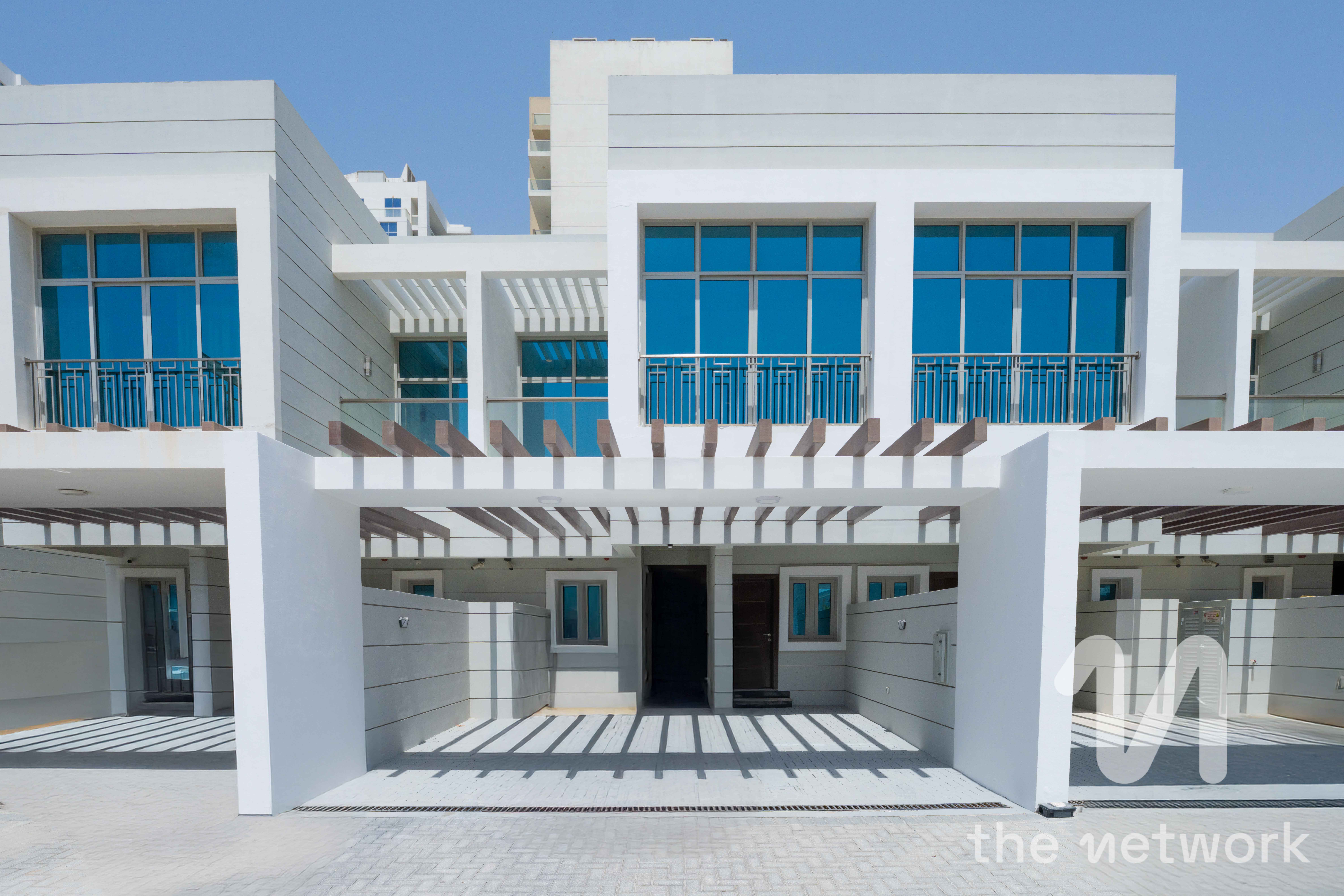 3BR Townhouse | The Dreamz | Vacant