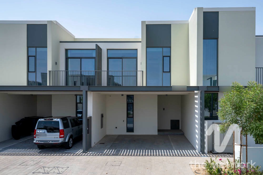 Single row | Vacant and Ready | Viewable