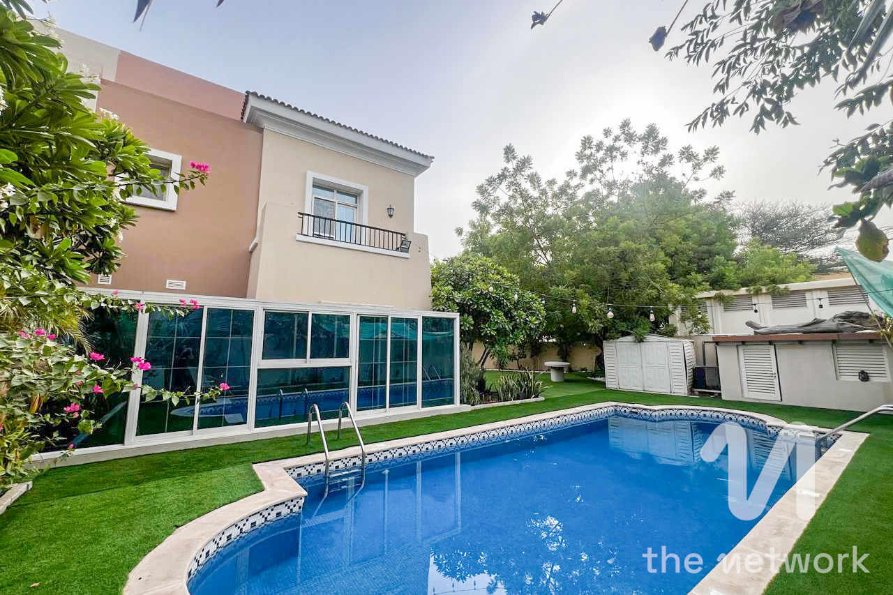 Private Pool | Upgraded | Lake and Park View