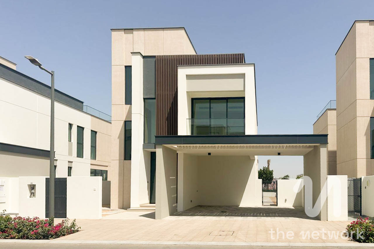 Genuine Listing | Avail Now | 4 bed