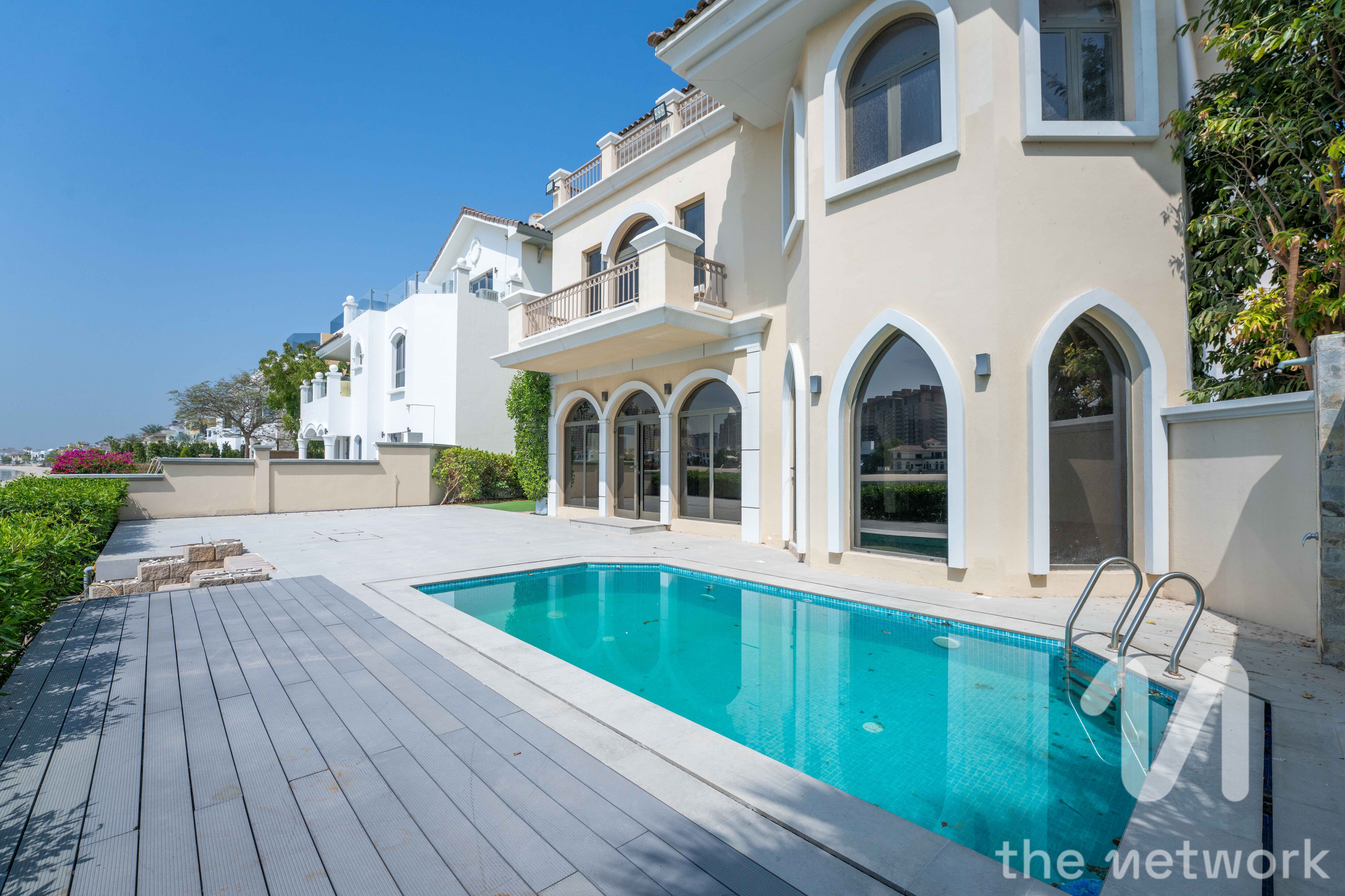Luxurious 5BR Villa | Private Pool | Sea View