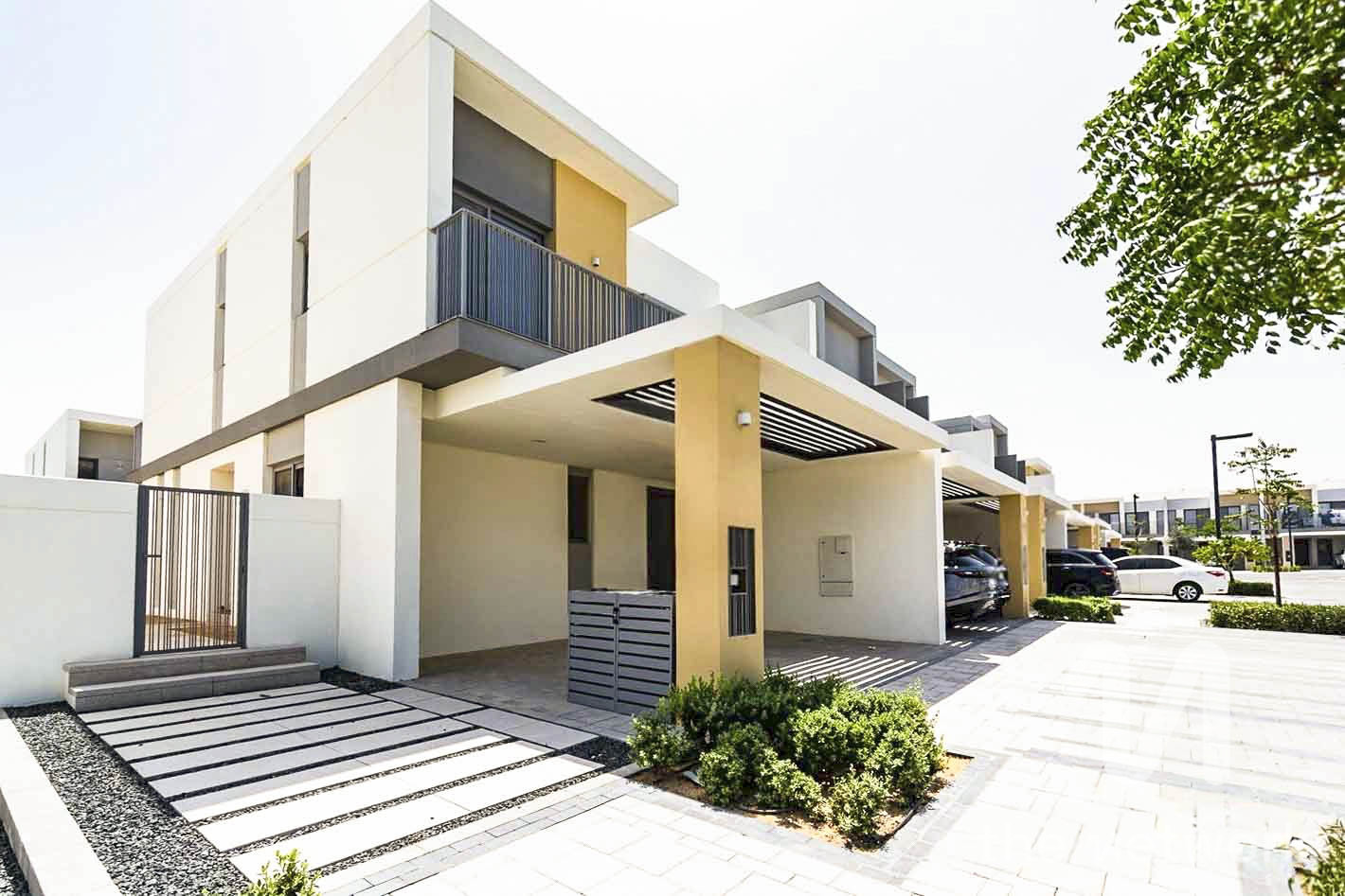 Large Plot | Vacant | Near Amenities