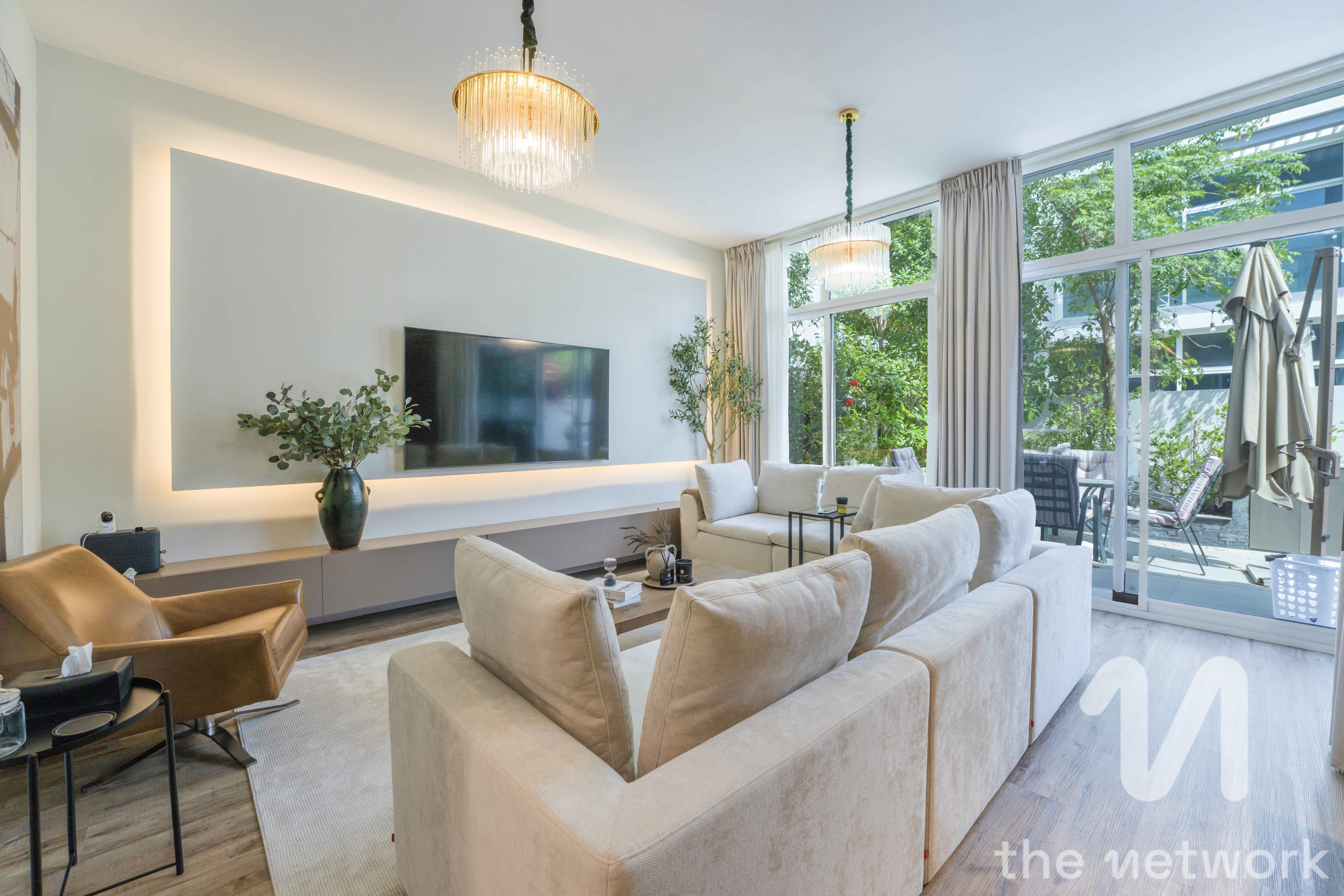 2BR with Maids | Upgraded | Vacant on Transfer