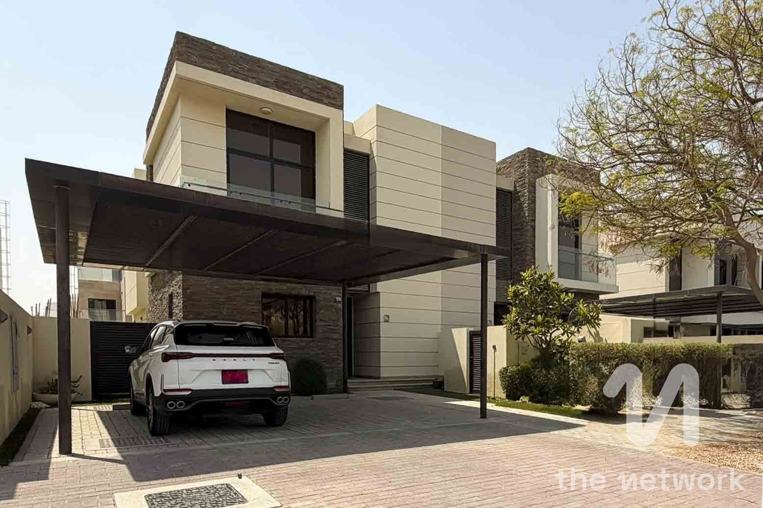 Fully Furnished | Vacant | Large Plot