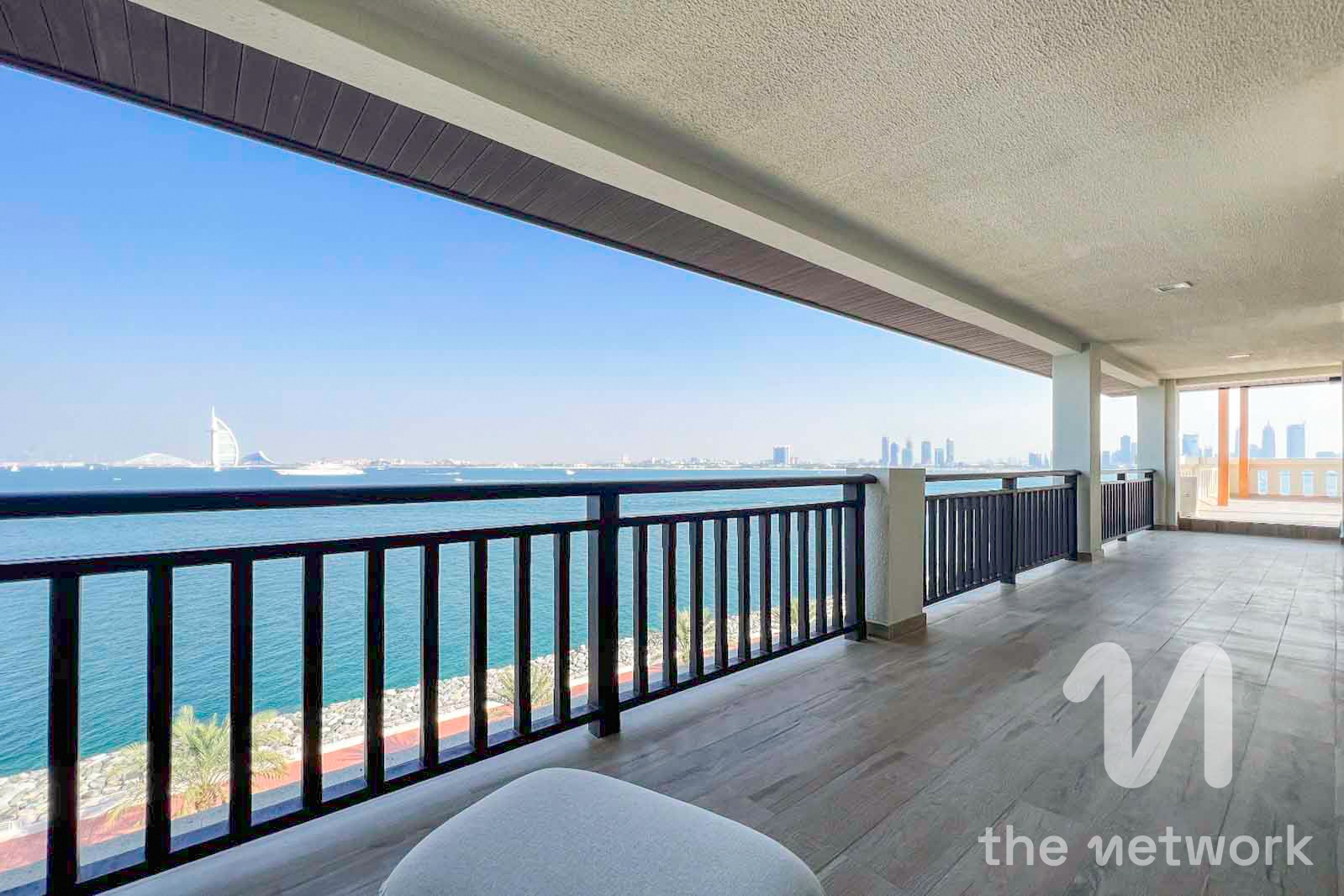 VOT | Converted To 3Bed | Spacious Outdoor Terrace