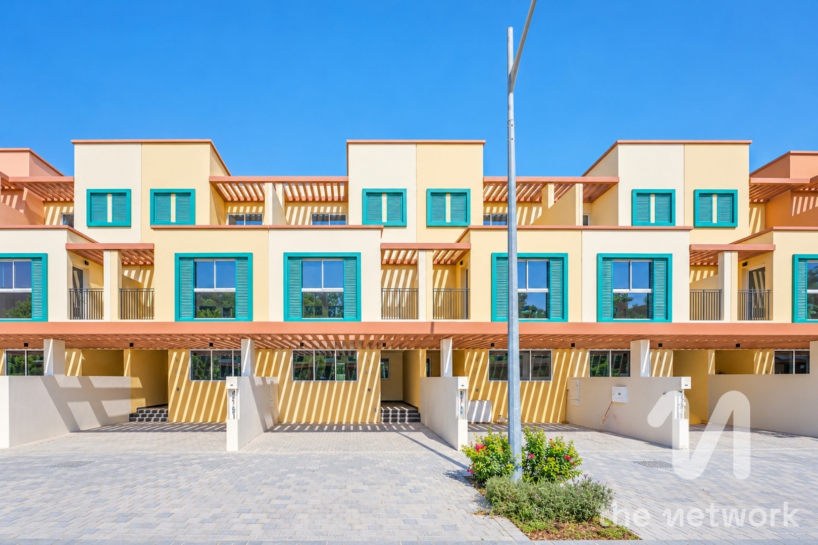 Elegant 5BR Townhouse | Single Row | Vacant