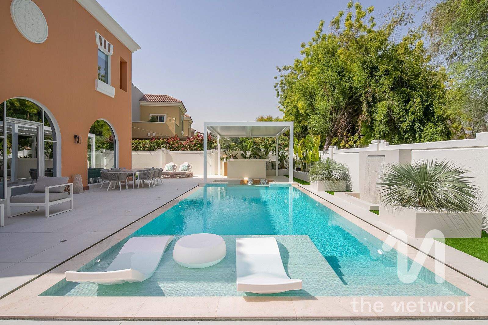 Exclusive 5 BR | Private Pool | Upgraded